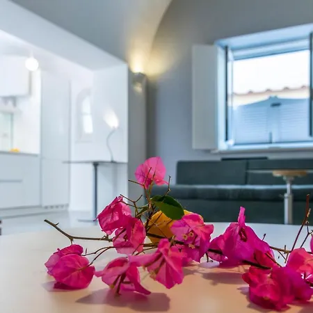 Apartment Design In Piazzetta Capri